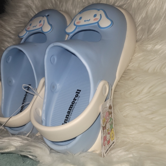 SANRIO CINNAMOROLL Clogs Size 39- 40 - Picture 5 of 11